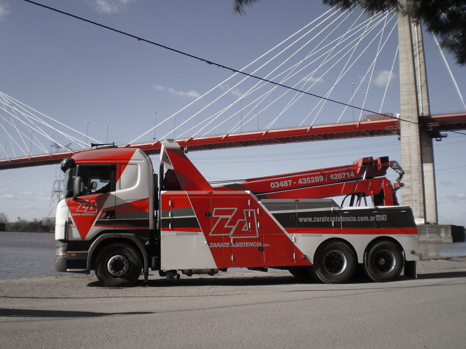 Unidad pesada de Zárate Asistencia sobre el puente Zárate-Brazo Largo